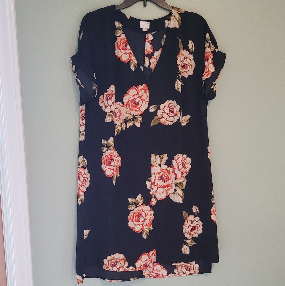 A New Day Shortsleeve VNeck Floral Dress